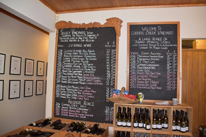 Muriwai Scenic Wine Tour from Auckland - From SkyCity to West Auckland: an efficient start