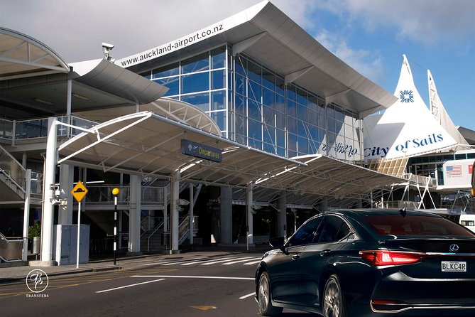 Private Luxury Airport Transfers in Auckland – Sedans & Vans - Key points at a glance