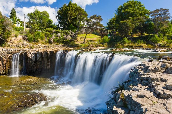 Private Tour: Bay of Islands Day Trip from Auckland - Haruru Falls: Photos, Benches, and Photo-Stop Easygoing Energy