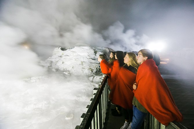 Private Tour From Auckland to Rotorua & Waitomo Glowworm Caves, Small group - Meals, WiFi, and comfort: how the included stuff helps