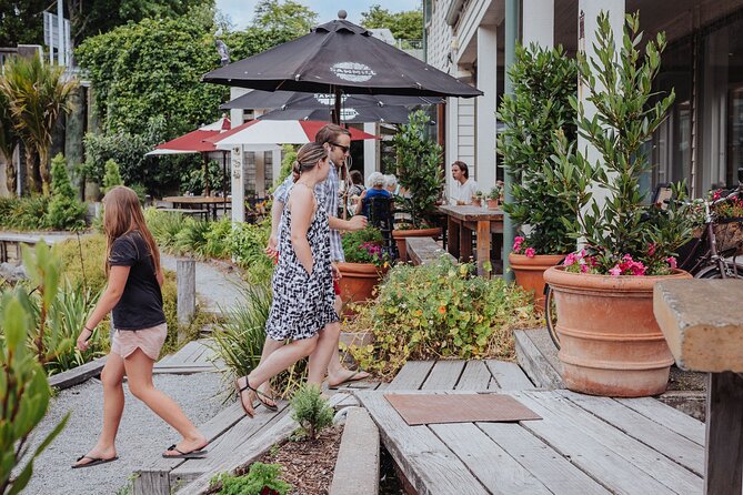 Private tour - Matakana Art & Wine Village - Lunch Included: A Real Meal, Not a Snack and a Smile