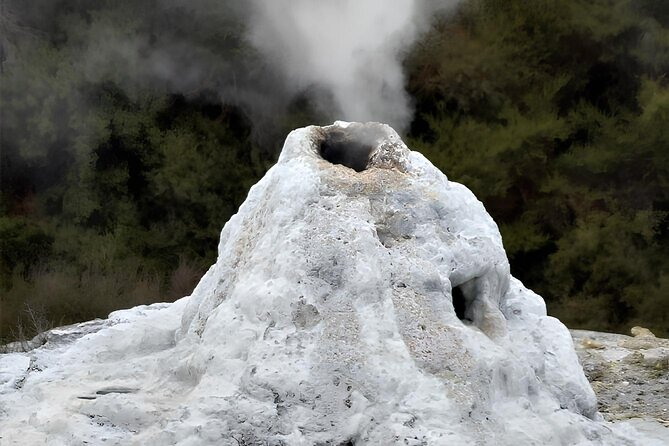 Private Tour WaiOtapu & Huka Falls & Blue springs from Auckland - Waiotapu Thermal Wonderland in one hour: big color, big payoff