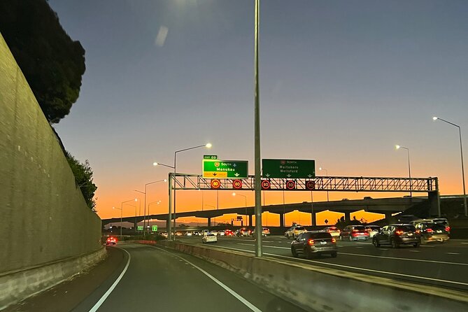 Private Transfer From Auckland City To Auckland Airport - Sky Tower Pickup to Auckland Airport, Without the Hassle