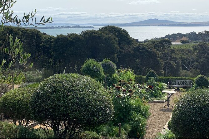 Private Waiheke Food & Wine Tour - Getting there and the 9:45 start in Oneroa