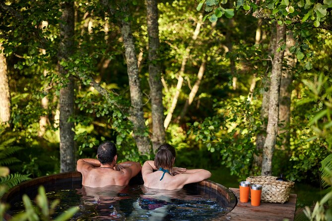 Rotorua Highlights Tour from Auckland with Optional Extras - Small-group transport: comfort, snacks, and guides who set the tone