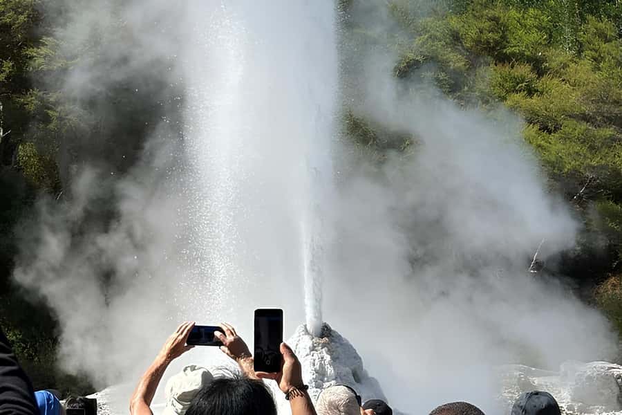 Rotorua & Taupo DayTour Waiotapu & Huka Falls from Auckland - Key highlights to know before you go