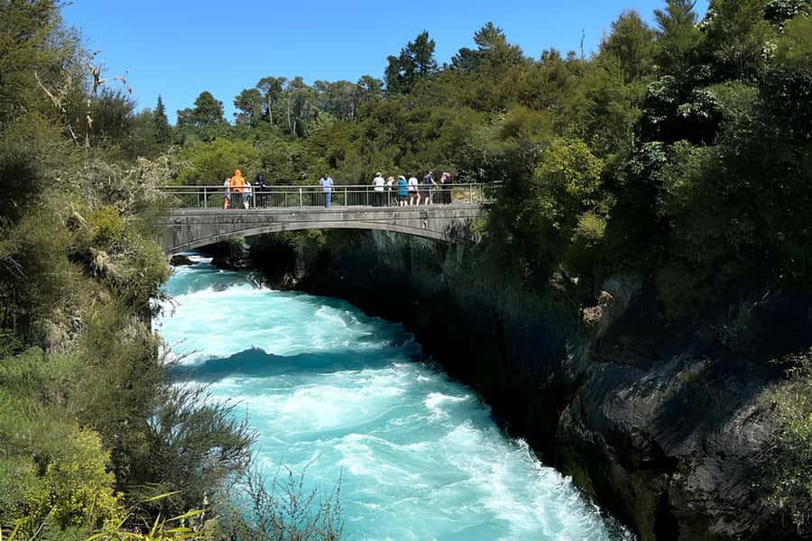 Rotorua & Taupo DayTour Waiotapu & Huka Falls from Auckland - Price and what you actually get for $448