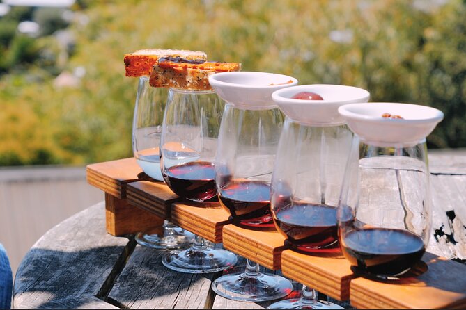 Sip & Savour through Waiheke Island (11 guests max) - Scenic drive stories: wine, olives, godwits, and celebrity Waiheke