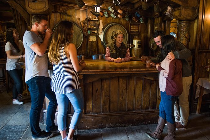 Small-Group Hobbiton Tour from Auckland with Party Marquee Lunch - Party Marquee Lunch, Buffet Choices, and Why It Works