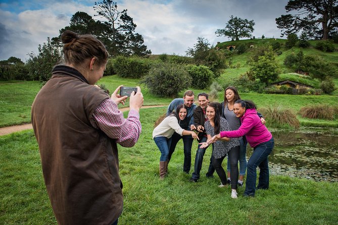 The Hobbiton Movie Set Small-Group Guided Tour from Auckland - Entering Hobbiton: what the guided 2-hour walk feels like