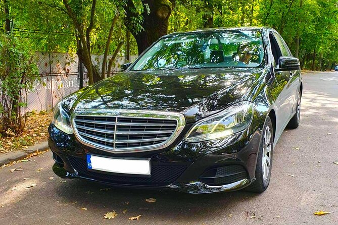 Try find your better than us ! Airport transfer service Auckland HTL-APT (AKL) - The Vehicle Lineup, Sedan to Bus, With Luggage Logic