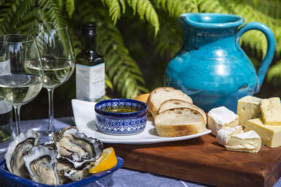 Waiheke Island Gourmet Food and Wine Tour with Platter Lunch - A Waiheke food-and-wine day that actually fits your schedule