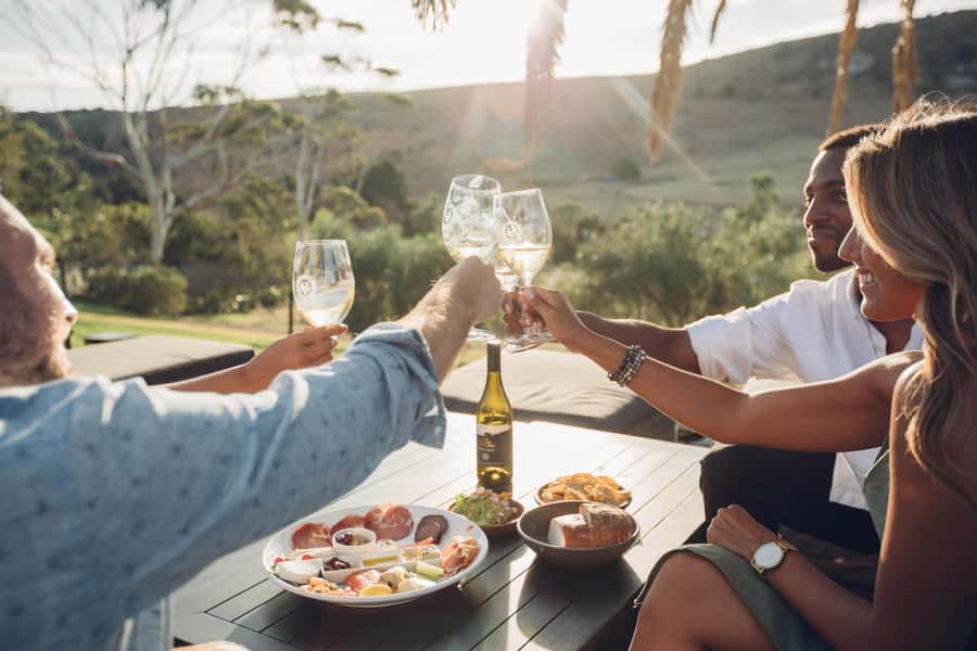 Waiheke Island: Wine Tour & Lunch at Award Winning Venue - From Auckland ferry to a Waiheke wine day that runs on time