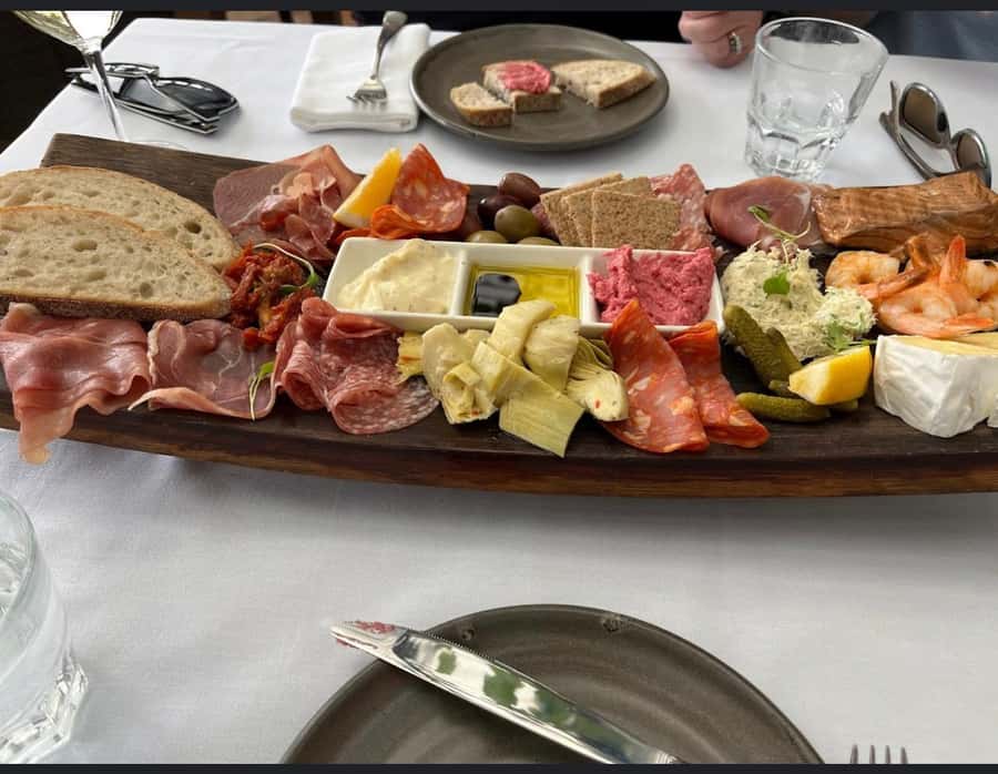 Waiheke: Scenic Taste and Graze Tour with Wine, Whisky, Beer - The Heke Kitchen, Brewery, and Distillery for beer, whisky, and olive oil