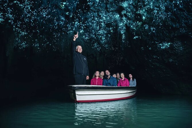 Waitomo Glow Worm Caves - Timing realities: a long day, a short glow